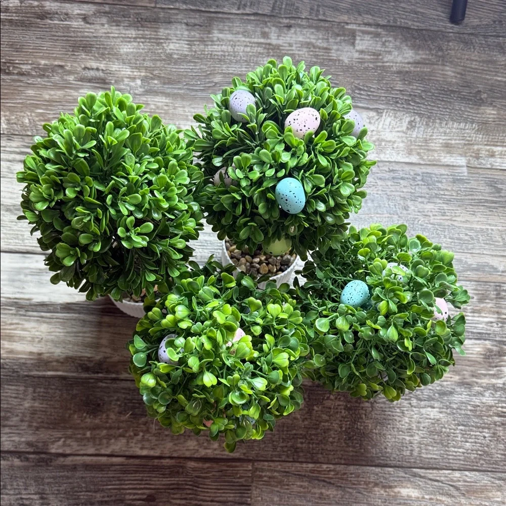 Green Topiary Plants trees Bundle 4 in White Eggs